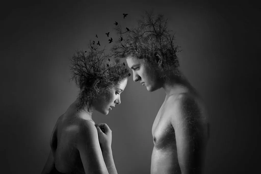 Votre client n’est pas modèle professionnel. Il compte sur vous pour le guider avec compétence et empathie afin qu’à la fois il se sente à l’aise pendant la séance, et que les images soient valorisantes pour son image.
Cette formation a pour objectif de vous transmettre les notions de